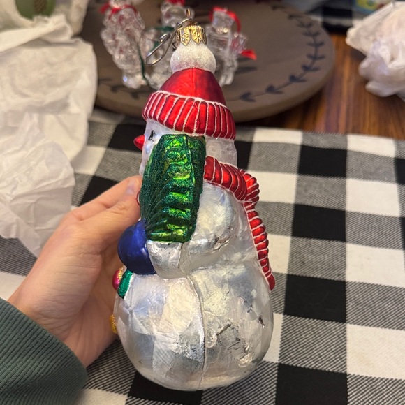 Festive Snowman Ornament with Parrot and Green Leaf - Picture 3 of 4